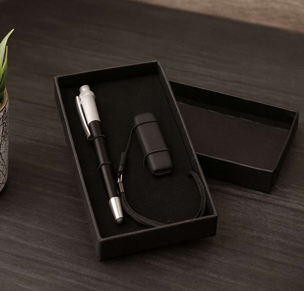 Elegant Writing & Storage Set – Pen and USB in Stylish Box