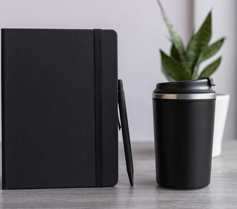 Luxury Gift Set with Black Thermal Mug, Black Notebook & Black Pen – Elegant Corporate Gift.
