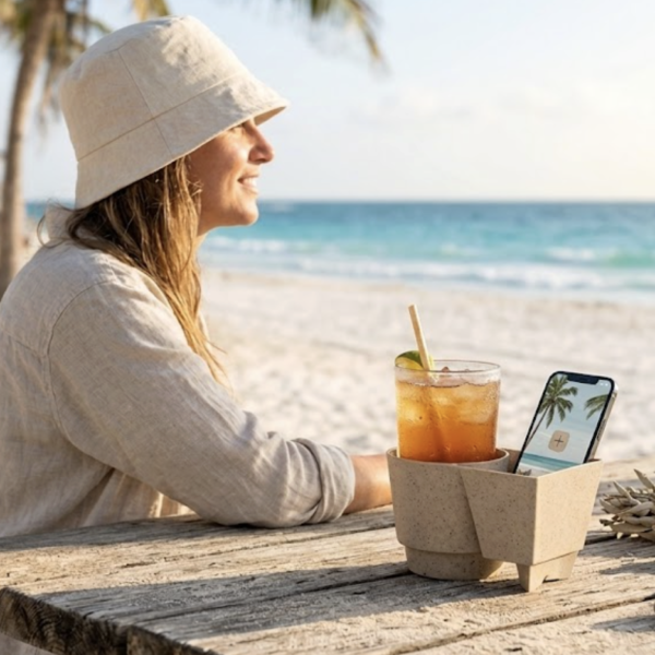 Beach Essentials Set – Sand-Resistant Cup & Phone Holder with Lightweight Bucket Hat and Drawstring Bag